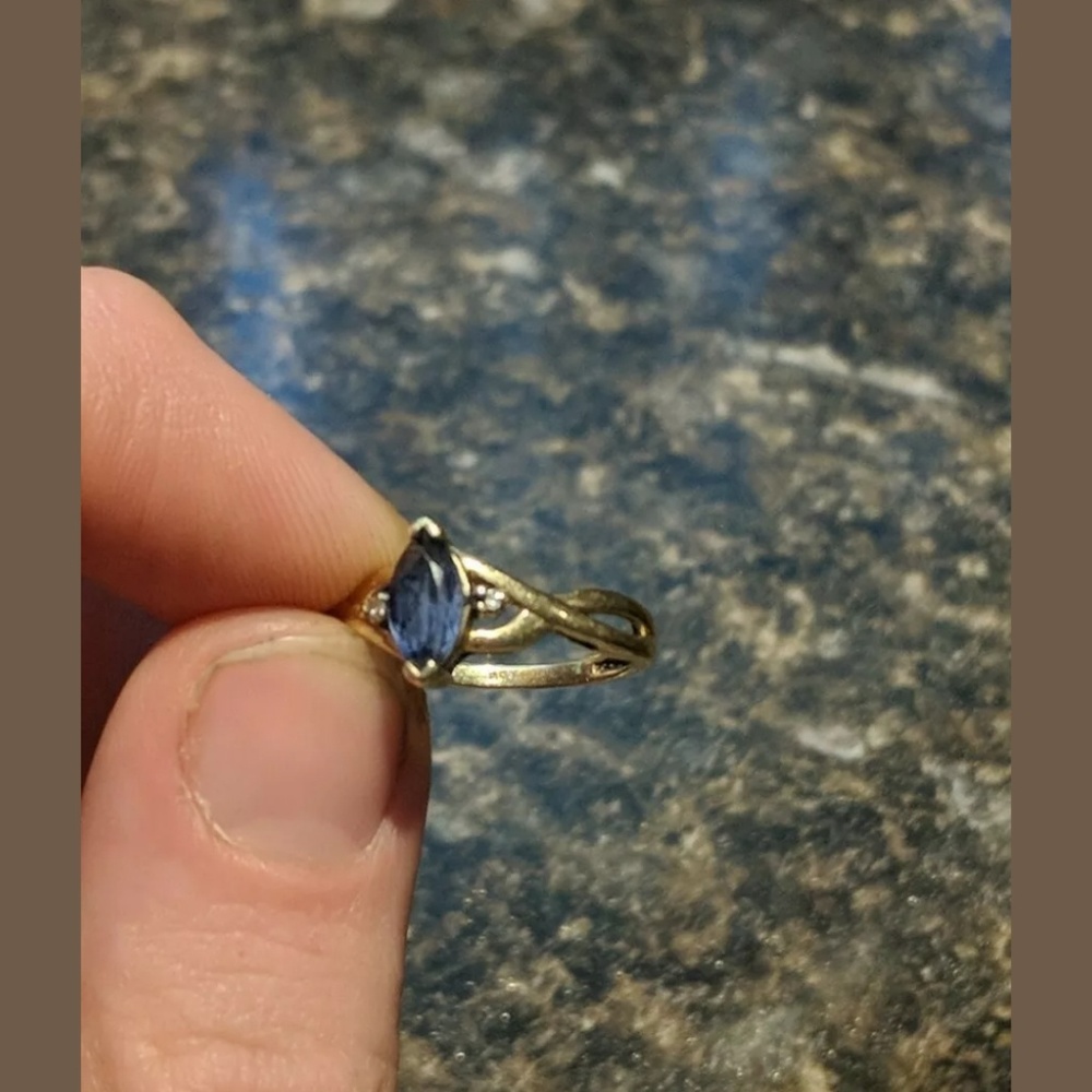 Tanzanite with diamonds, gold 14k stamped